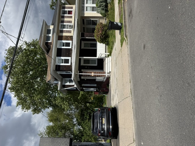 255 Hollywood Drive